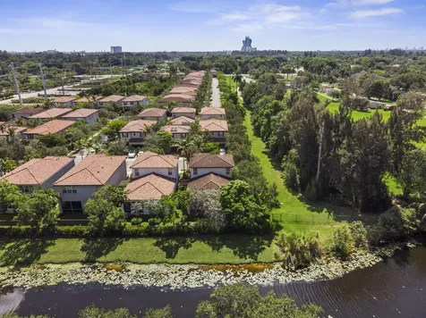 5319 Falcon Trail Davie FL 33314