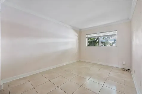 4050 NE 12th Terrace Oakland Park FL 33334