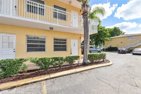 4050 NE 12th Terrace Oakland Park FL 33334