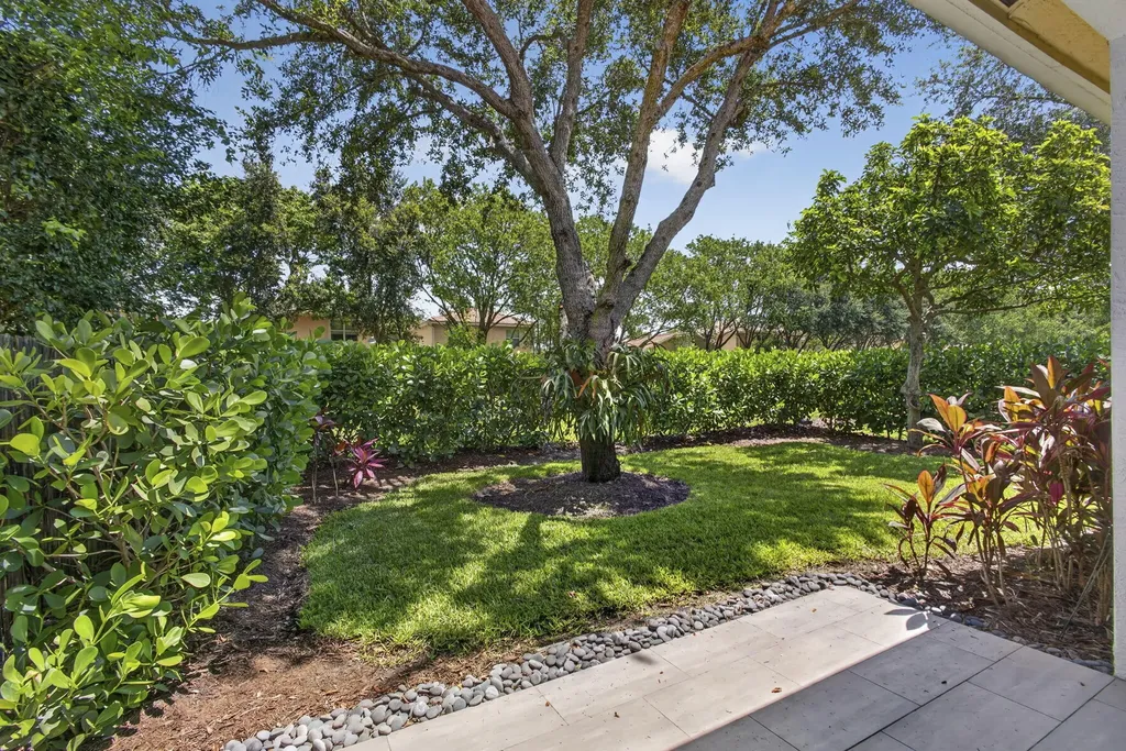 7559 Spatterdock Drive Boynton Beach FL 33437