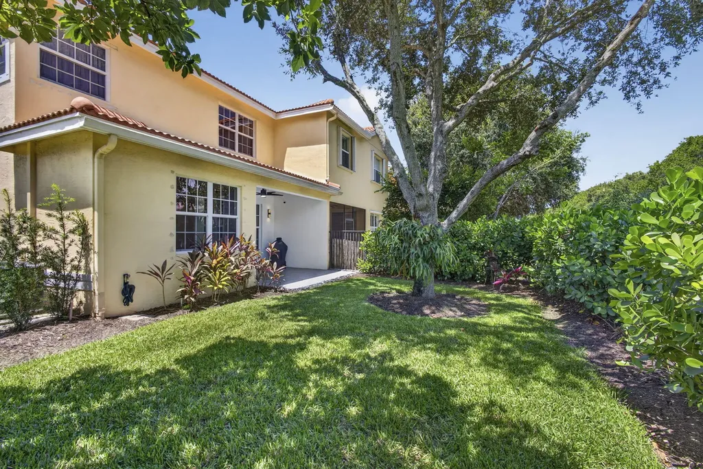 7559 Spatterdock Drive Boynton Beach FL 33437