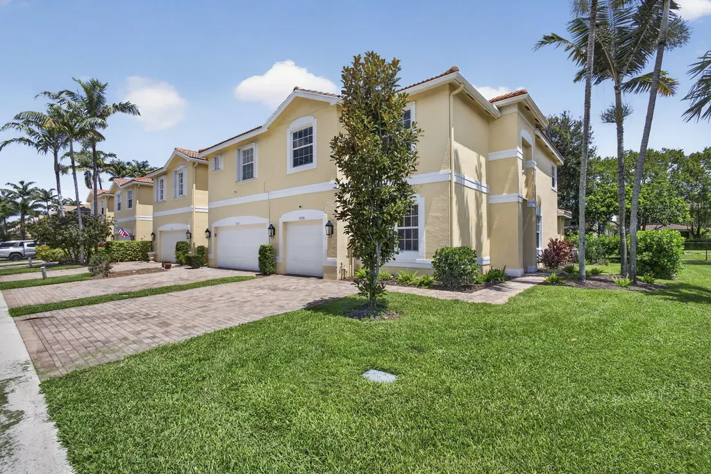 7559 Spatterdock Drive Boynton Beach FL 33437