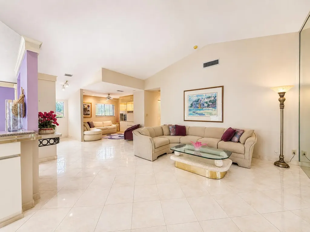 10592 Tropic Palm Avenue Boynton Beach FL 33437