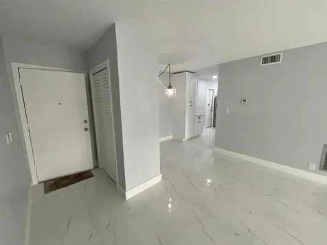 649 W Oakland Park Boulevard W Oakland Park FL 33311