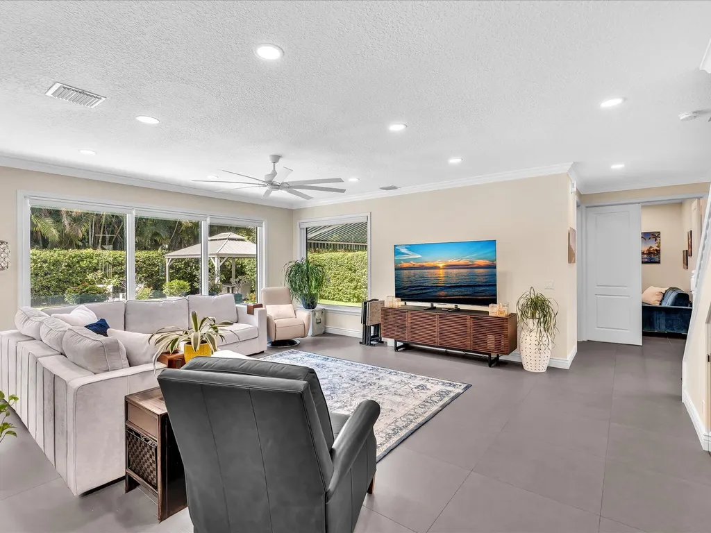 4770 Glenn Pine Lane Boynton Beach FL 33436