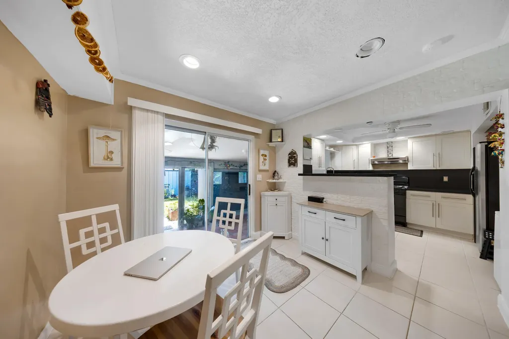 2326 Harding Street Hollywood FL 33020