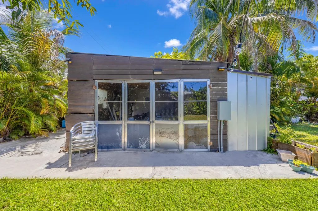 2326 Harding Street Hollywood FL 33020