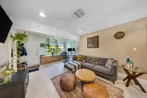 2326 Harding Street Hollywood FL 33020