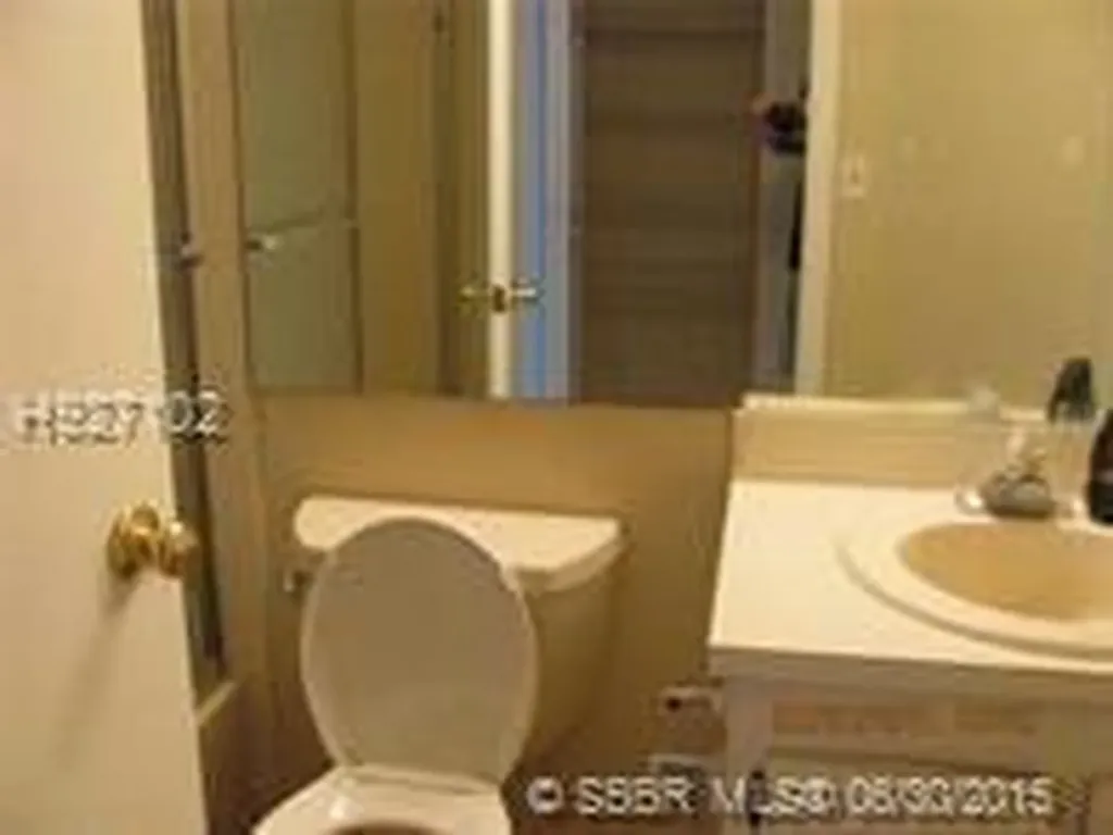 2570 NW 89th Drive Coral Springs FL 33065