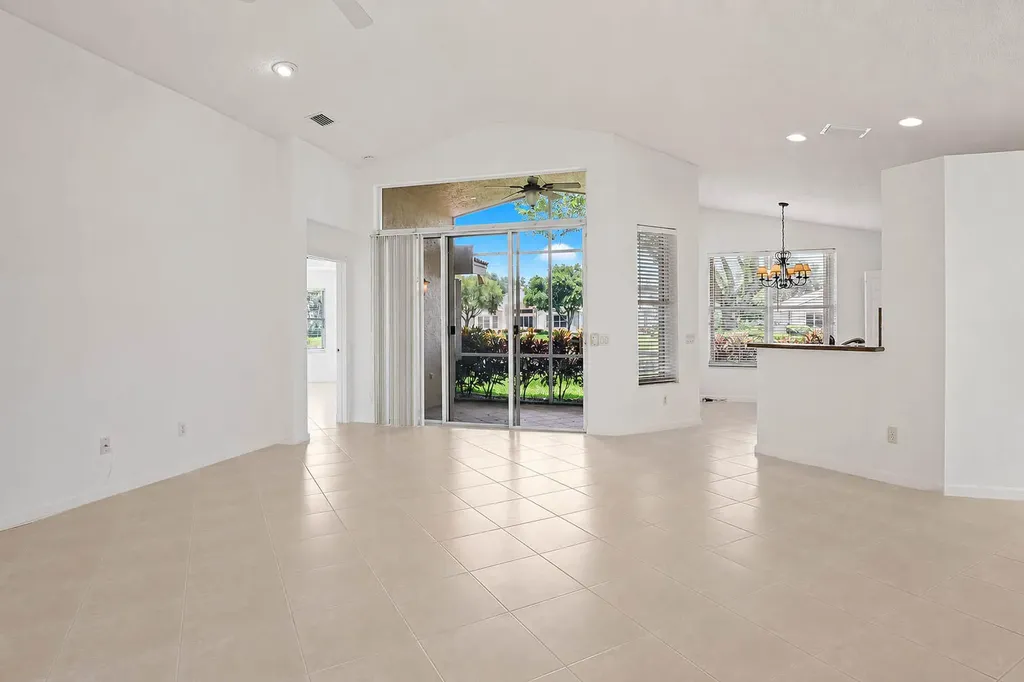 7387 Tonga Court Boynton Beach FL 33437