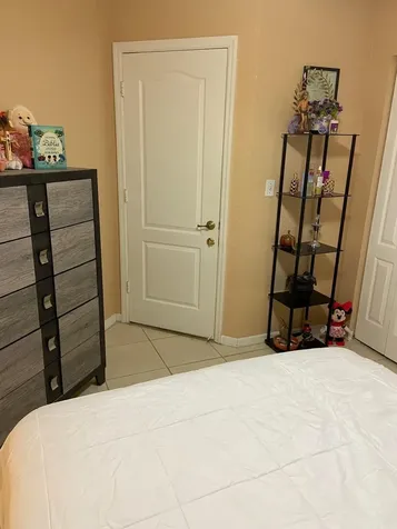 8752 NW 107th Terrace Hialeah Gardens FL 33018