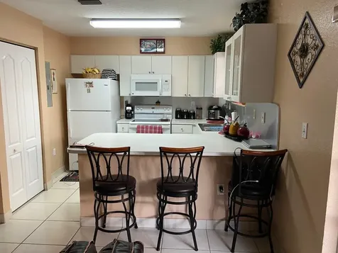 8752 NW 107th Terrace Hialeah Gardens FL 33018