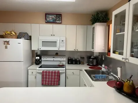 8752 NW 107th Terrace Hialeah Gardens FL 33018