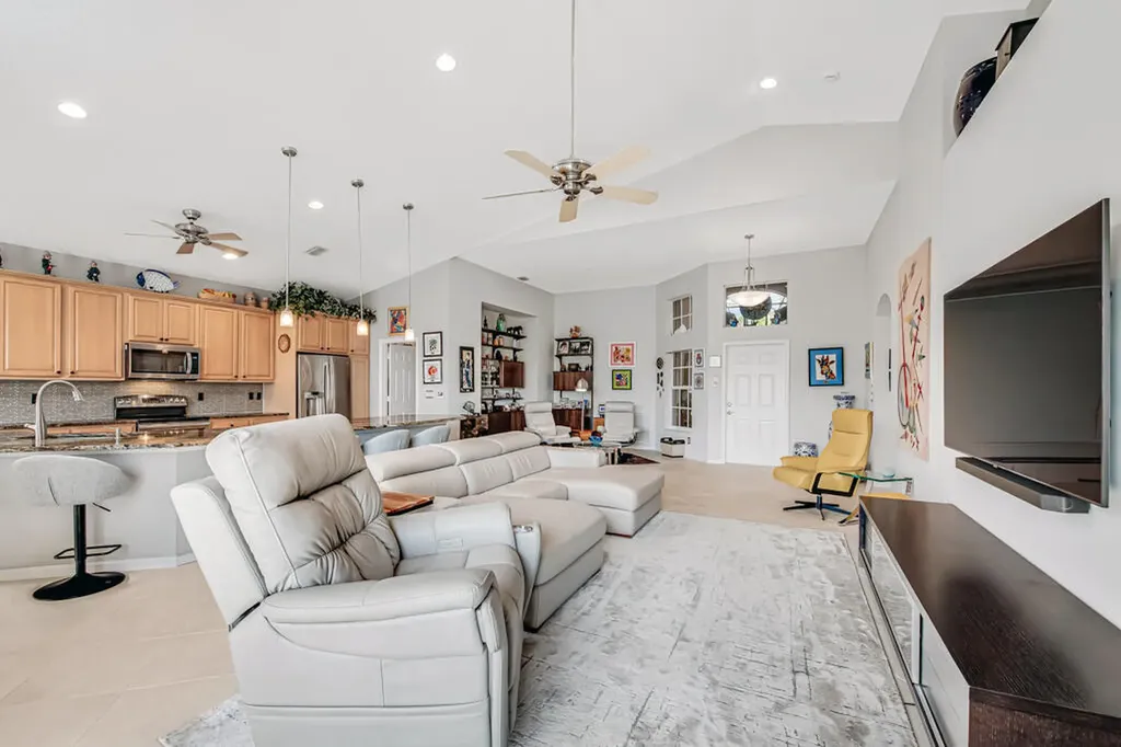 8417 Grand Messina Circle Boynton Beach FL 33472