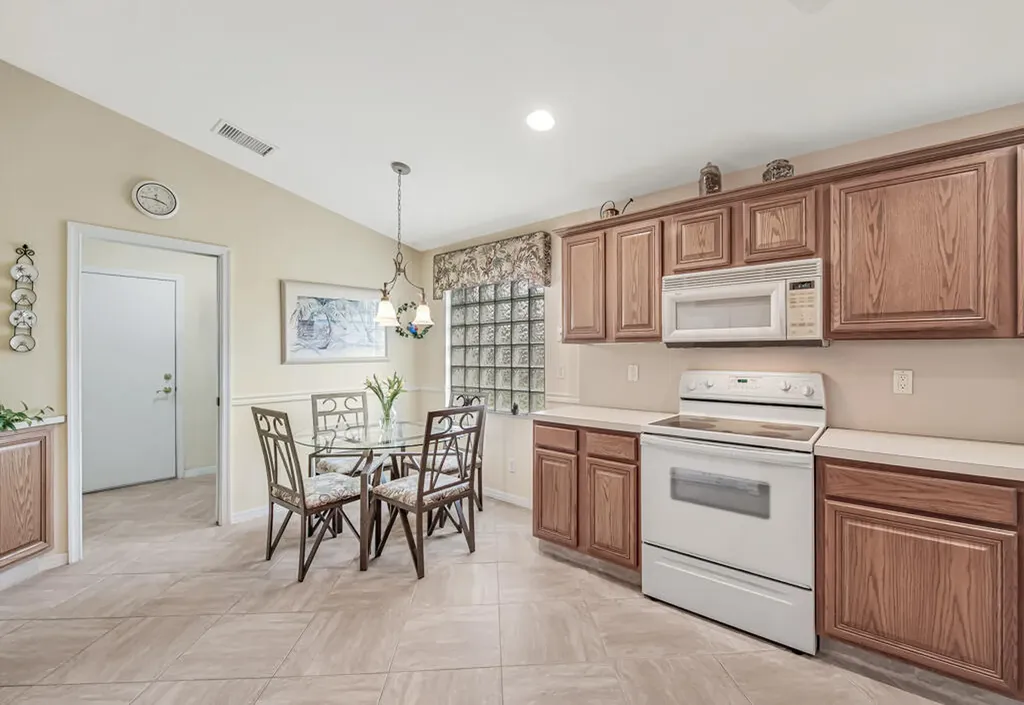 8294 Duomo Circle Boynton Beach FL 33472
