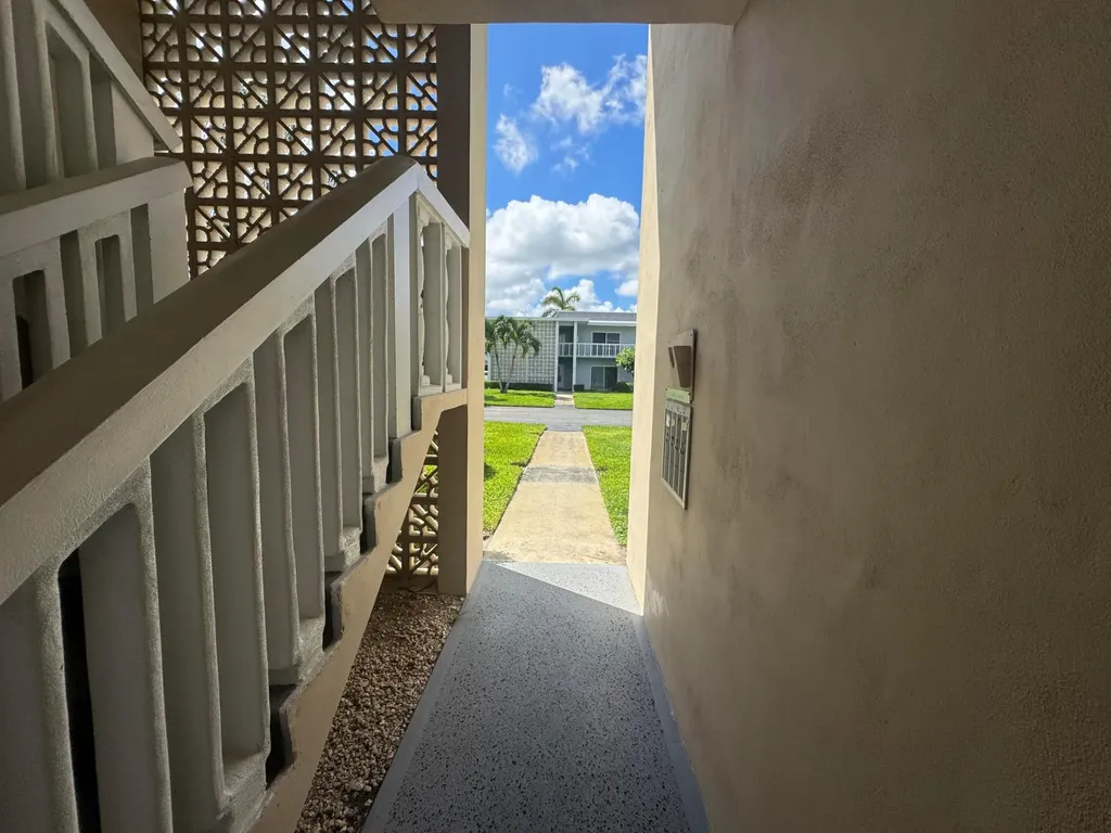 115 S South Boulevard Boynton Beach FL 33435