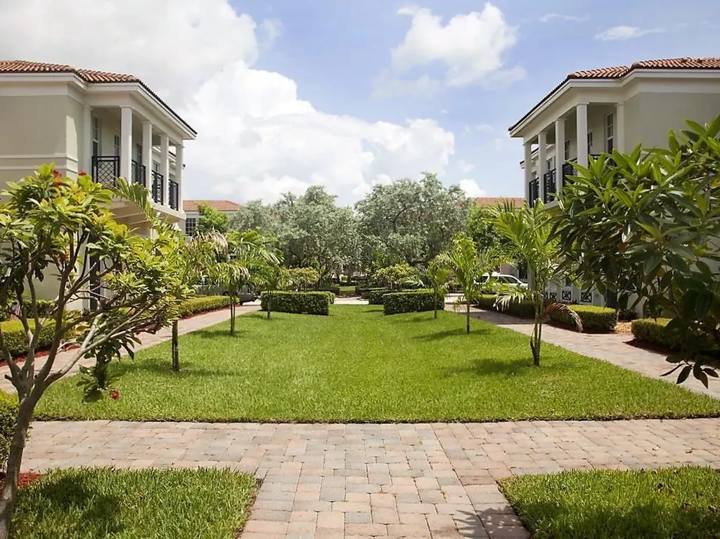 8305 NW 7th Court Boca Raton FL 33487
