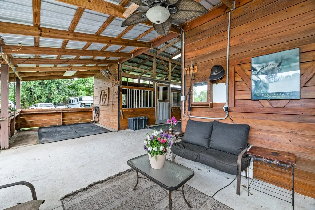14536 North Road Loxahatchee Groves FL 33470