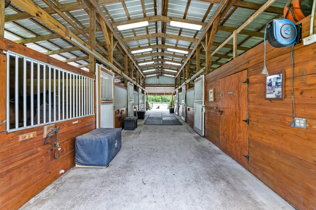 14536 North Road Loxahatchee Groves FL 33470