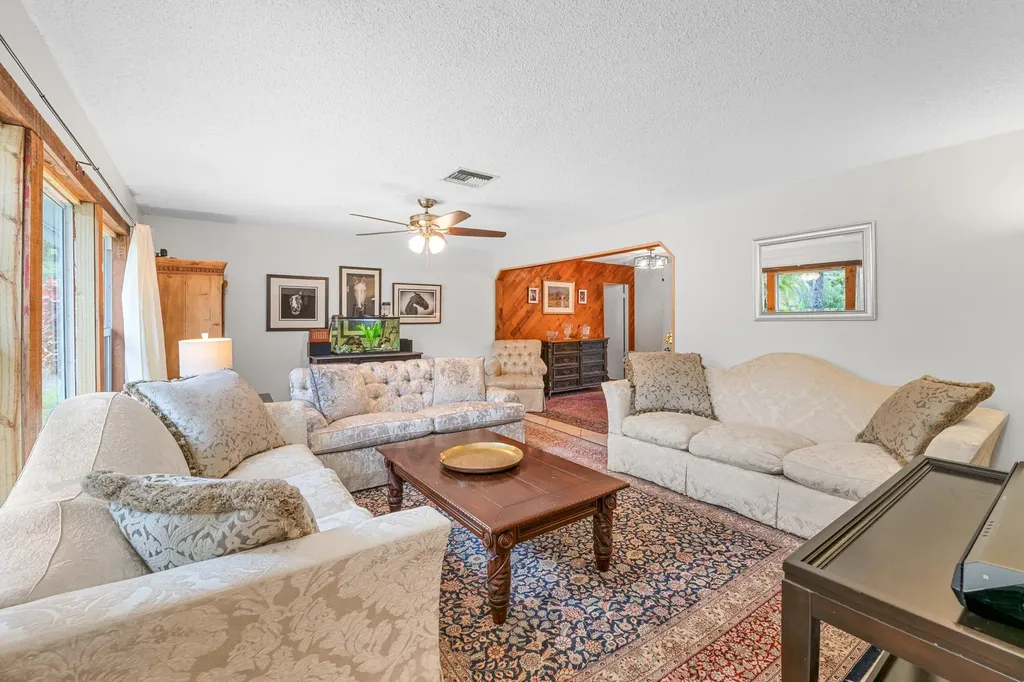14536 North Road Loxahatchee Groves FL 33470