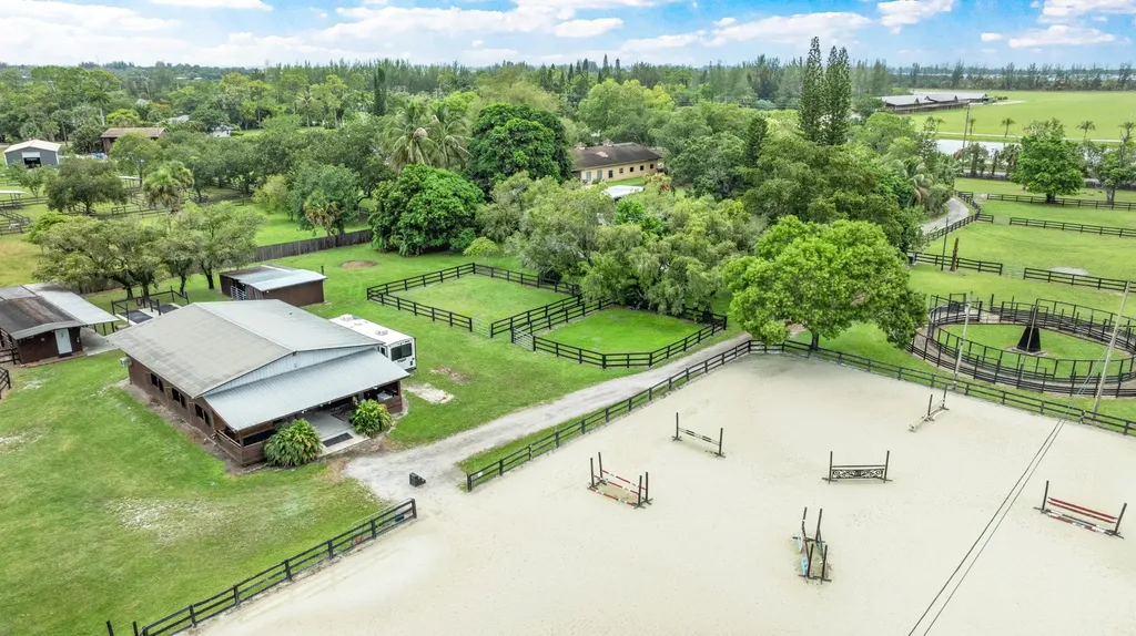 14536 North Road Loxahatchee Groves FL 33470