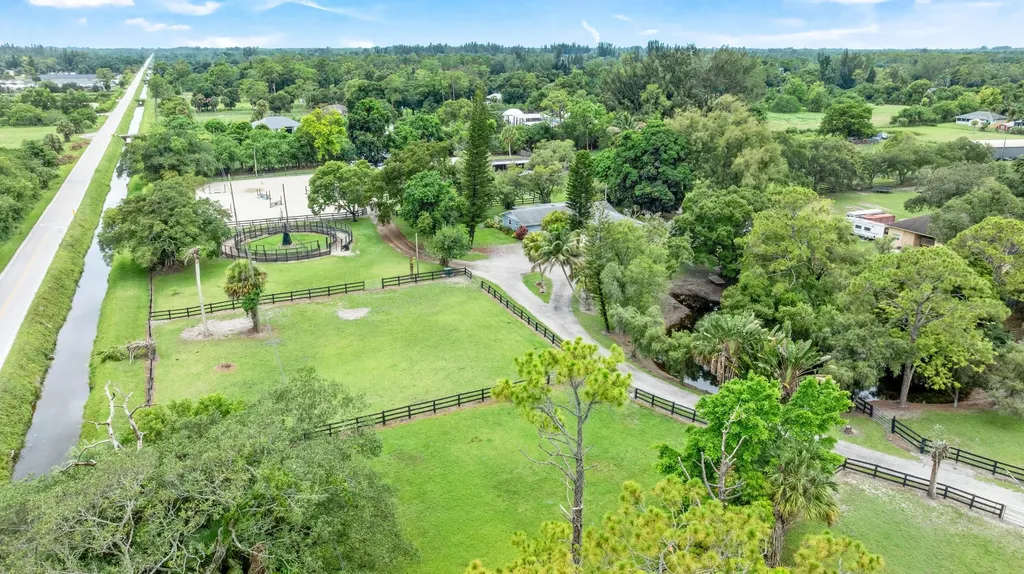14536 North Road Loxahatchee Groves FL 33470