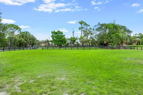 14536 North Road Loxahatchee Groves FL 33470
