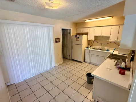 6885 SW 16th Court North Lauderdale FL 33068
