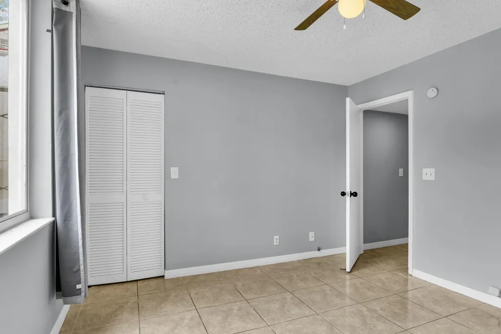 3995 W Mcnab Road Pompano Beach FL 33069
