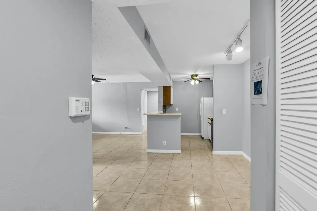 3995 W Mcnab Road Pompano Beach FL 33069