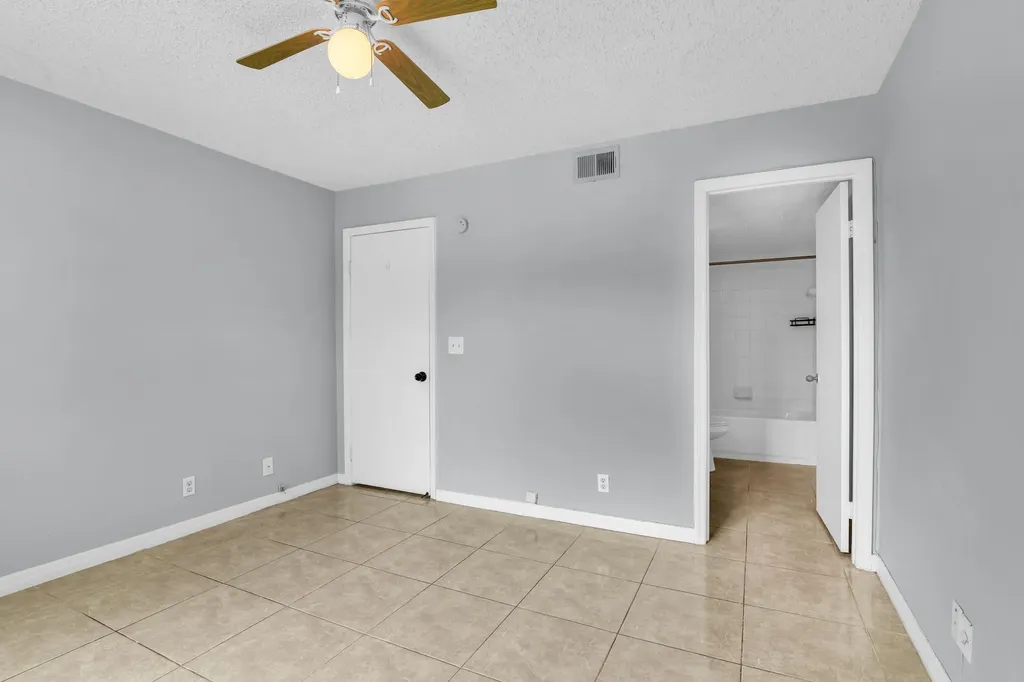 3995 W Mcnab Road Pompano Beach FL 33069