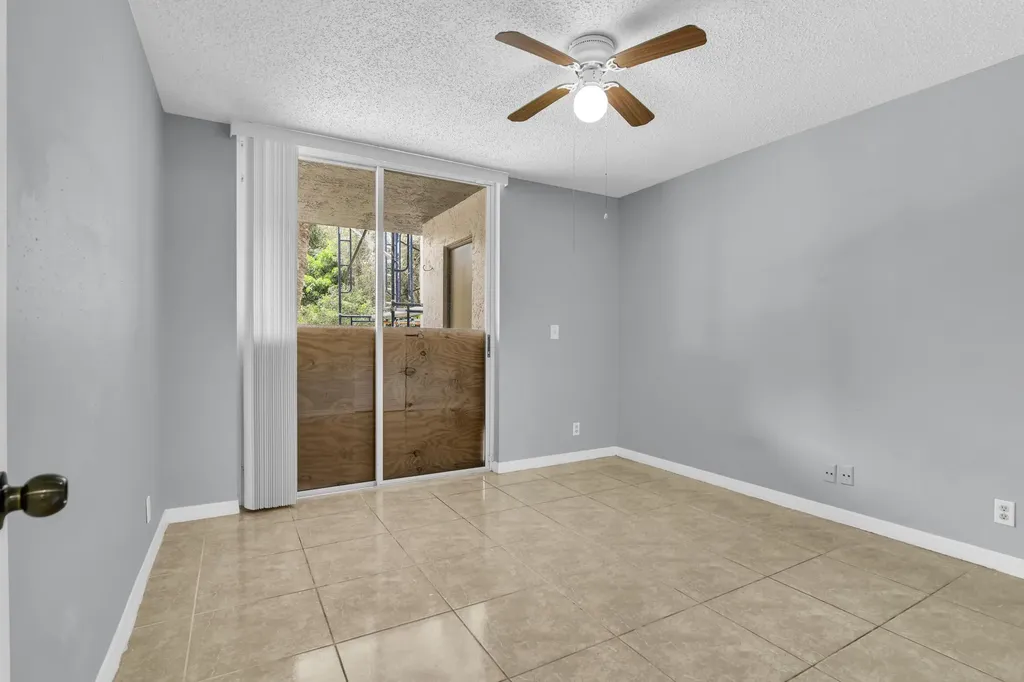 3995 W Mcnab Road Pompano Beach FL 33069