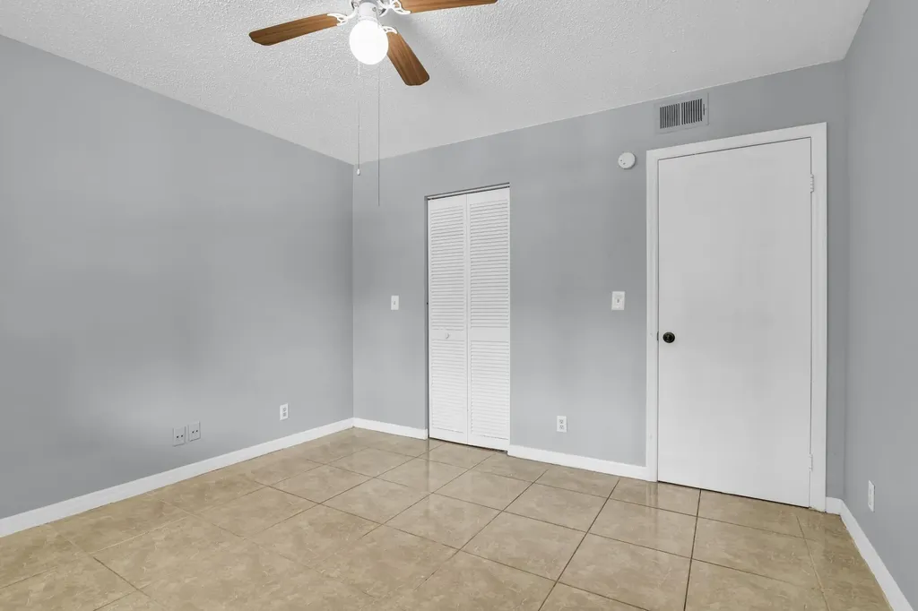 3995 W Mcnab Road Pompano Beach FL 33069