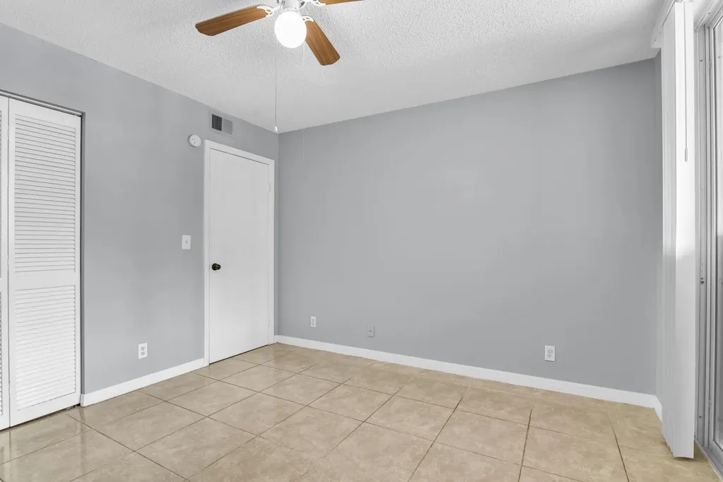 3995 W Mcnab Road Pompano Beach FL 33069