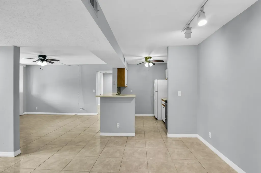 3995 W Mcnab Road Pompano Beach FL 33069