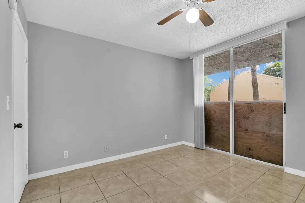 3995 W Mcnab Road Pompano Beach FL 33069