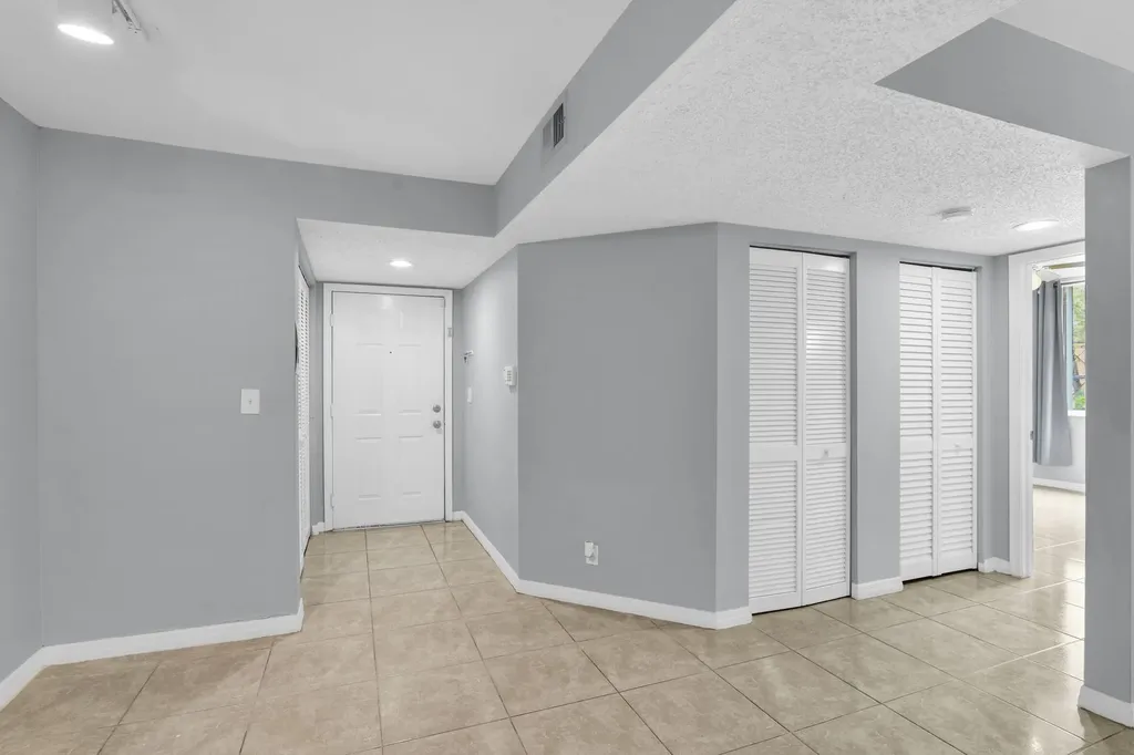 3995 W Mcnab Road Pompano Beach FL 33069