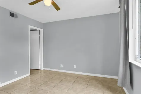3995 W Mcnab Road Pompano Beach FL 33069