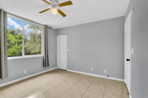 3995 W Mcnab Road Pompano Beach FL 33069