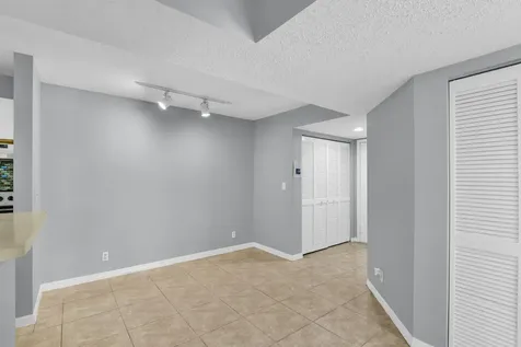 3995 W Mcnab Road Pompano Beach FL 33069