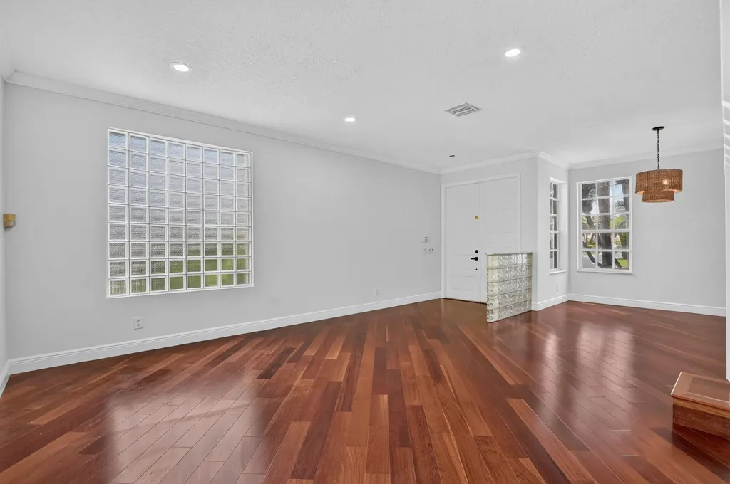 18044 Jazz Lane Boca Raton FL 33496