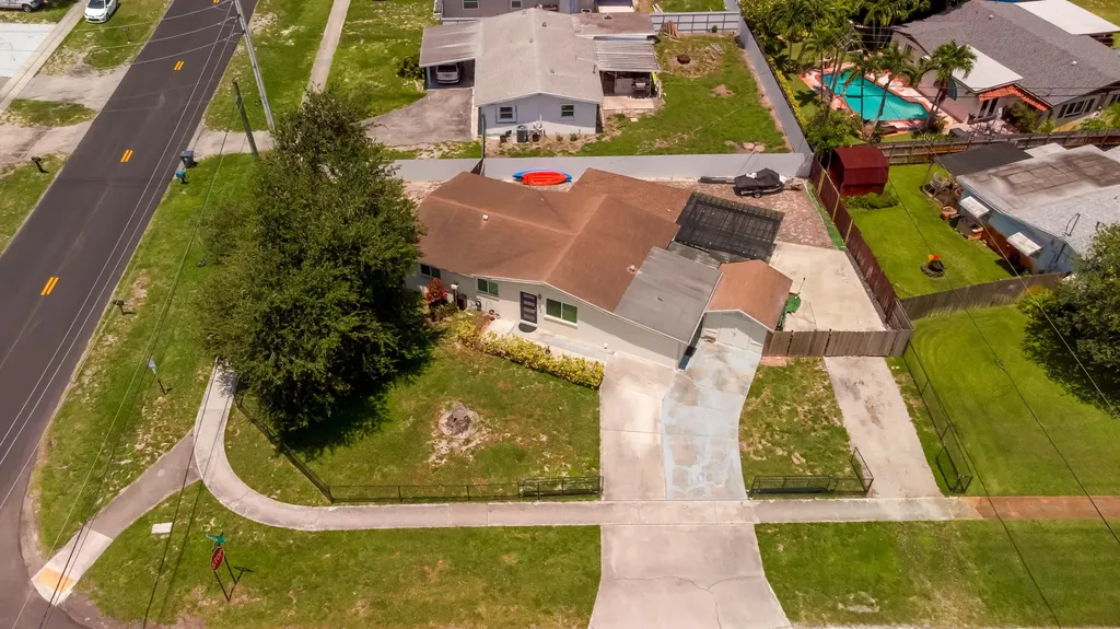 5763 Purdy Lane West Palm Beach FL 33415
