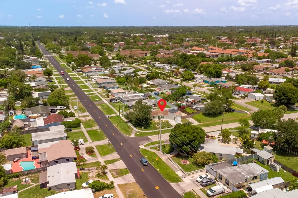 5763 Purdy Lane West Palm Beach FL 33415