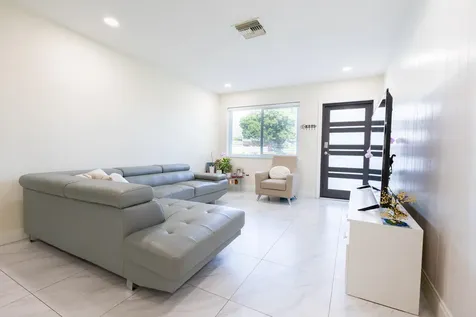 5763 Purdy Lane West Palm Beach FL 33415