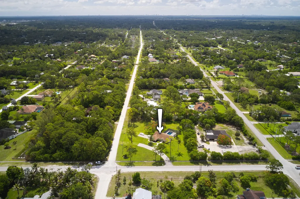 8066 Grapeview Boulevard Loxahatchee FL 33470