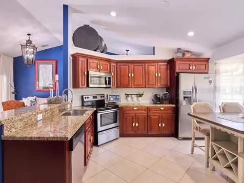 8066 Grapeview Boulevard Loxahatchee FL 33470