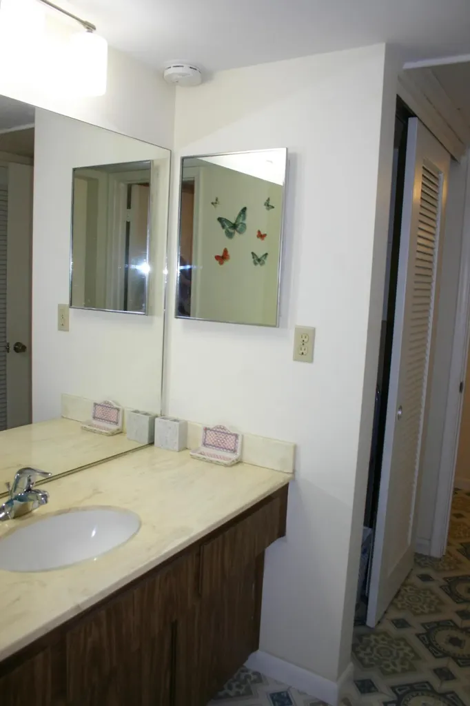 5570 Tamberlane Circle Palm Beach Gardens FL 33418