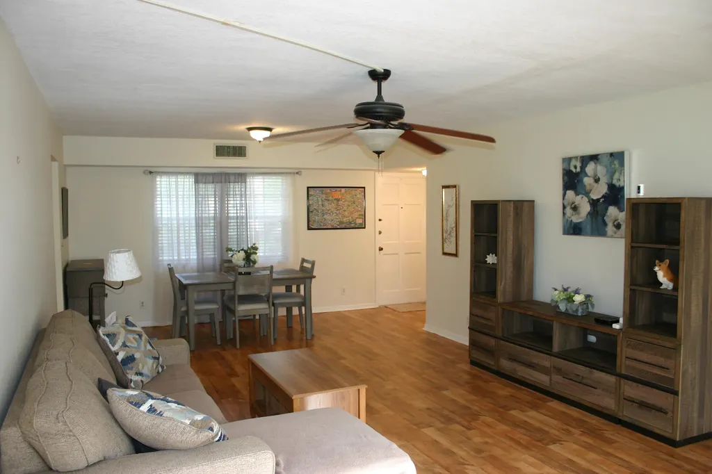 5570 Tamberlane Circle Palm Beach Gardens FL 33418