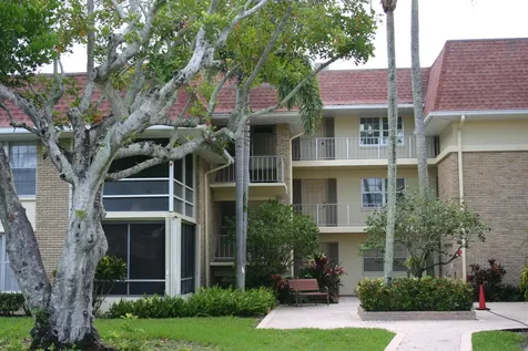 5570 Tamberlane Circle Palm Beach Gardens FL 33418