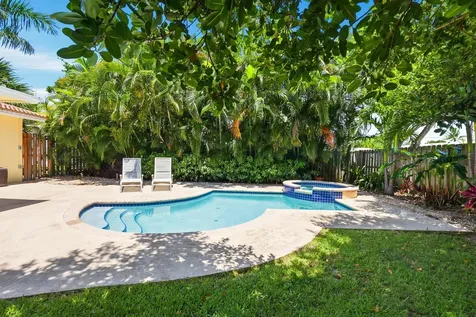 1222 SW 5th Street Boca Raton FL 33486